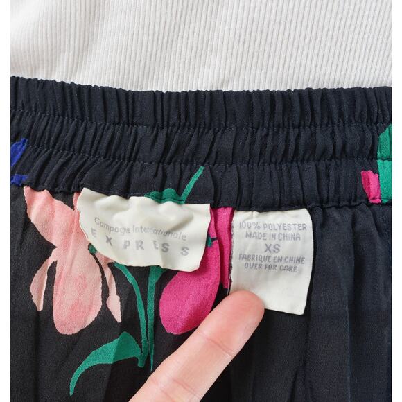 Vintage 90s Black Floral Tiered Peasant Boho Semi Sheer Full Mini Skirt XS S - Picture 7 of 7